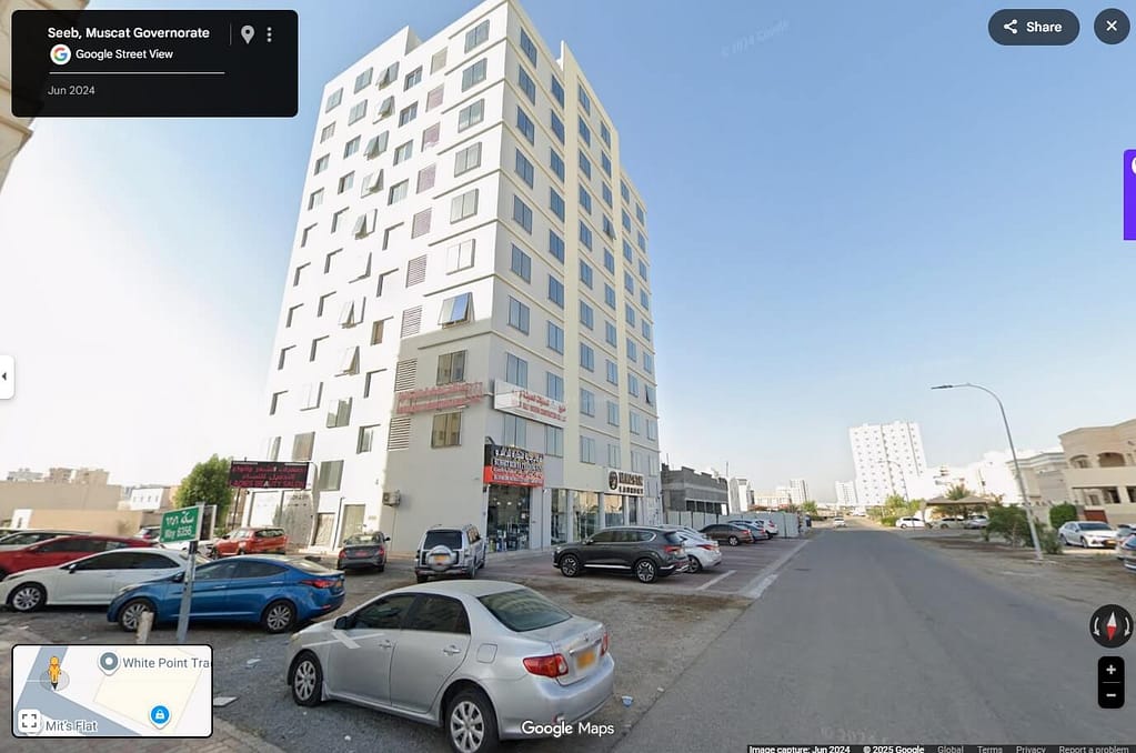 1002 11 floor building design ,plot size (25mx20m)